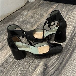 Marc Jacobs Black heels